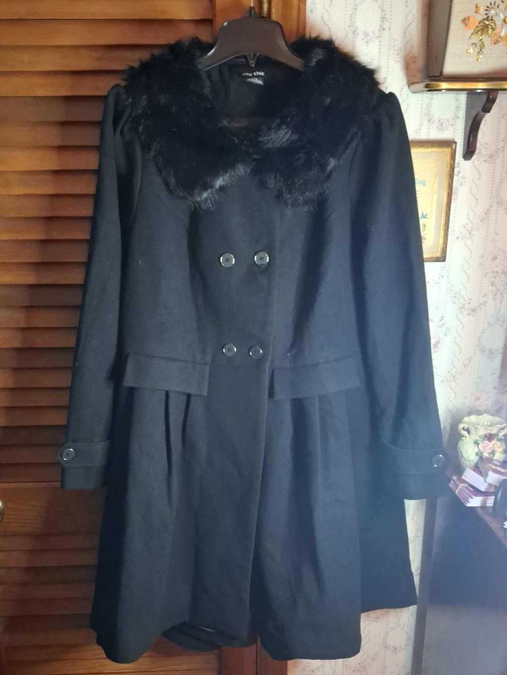 City Chic Black Faux-Fur Collar Faux Wool Coat M 18 NWOT